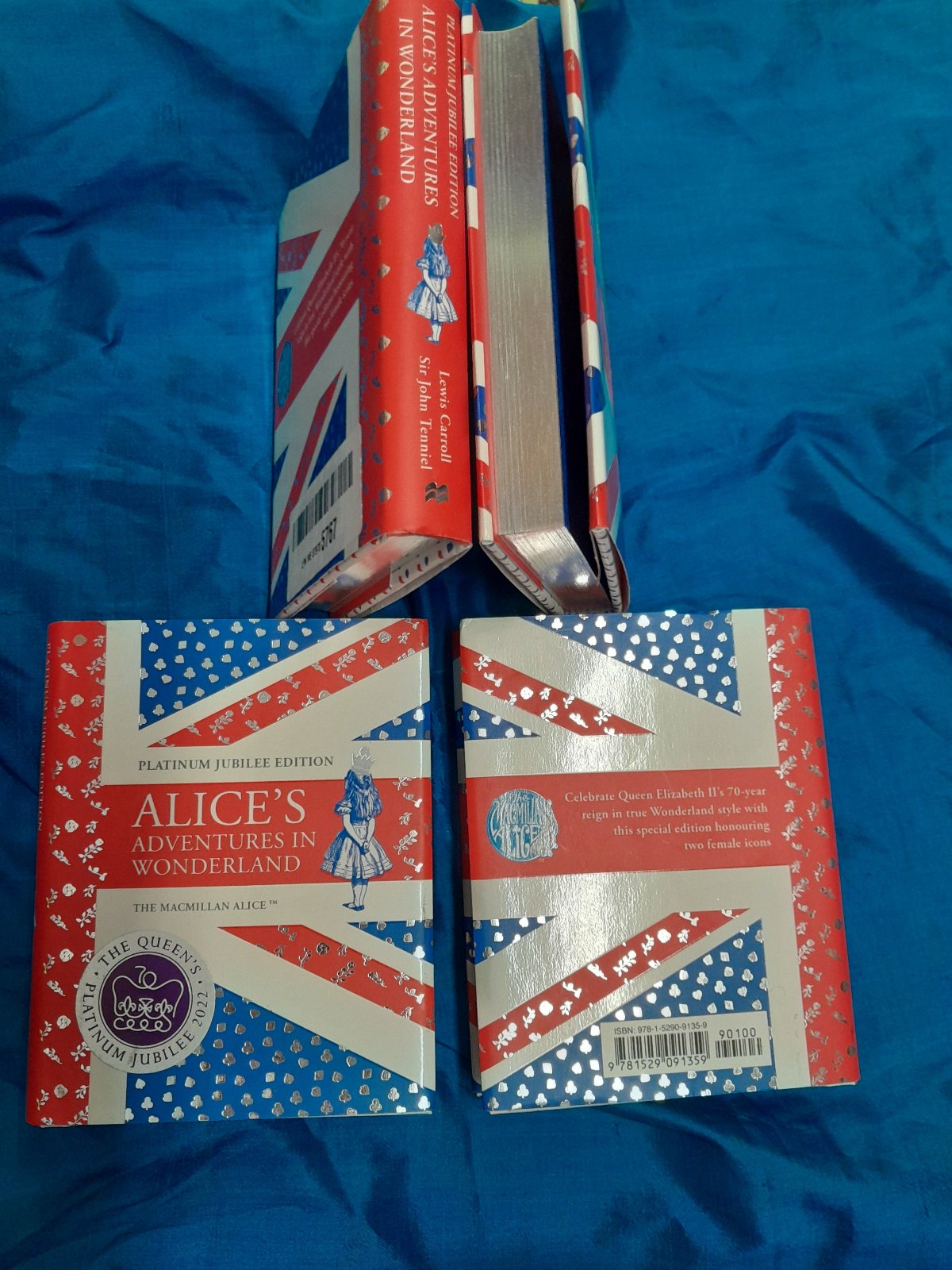 Alice in wonderland platinum jubillee edition hardback silver foil page ends