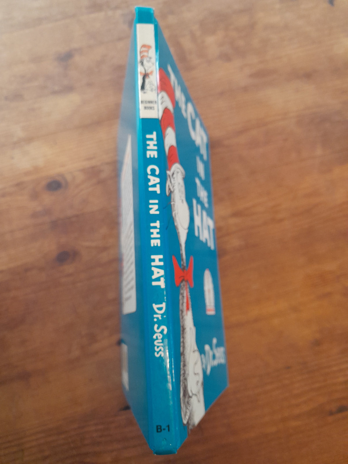 Cat-in-the-hat-vintage-hardback