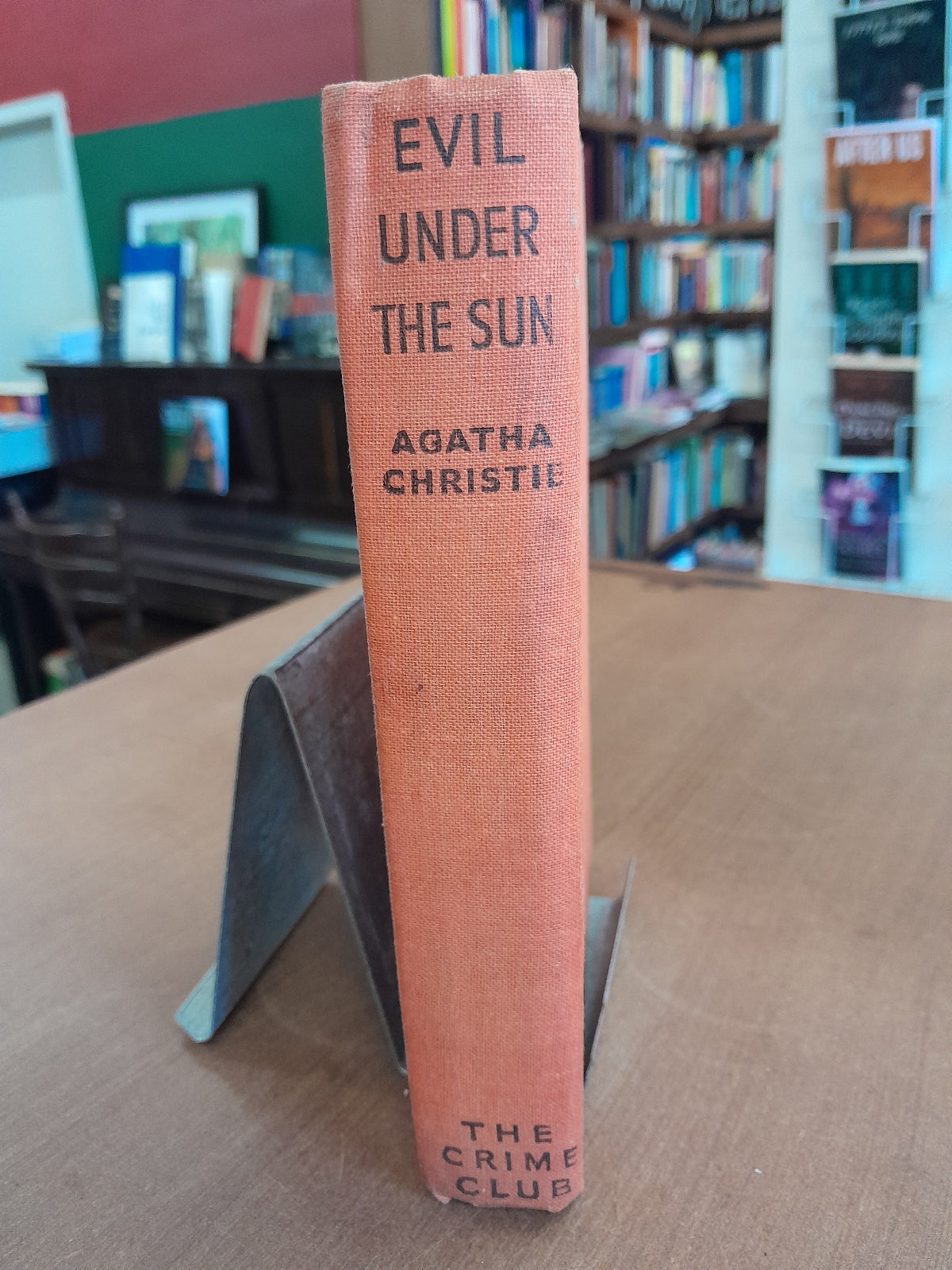 Evil-Under-The-Sun-First-Edition