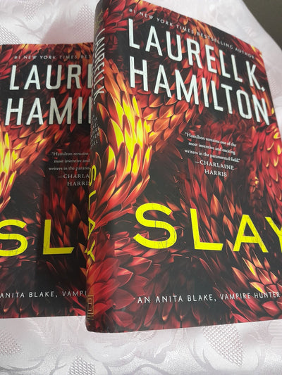 Slay Vampire Hunter HARDBACK Laurell Hamilton