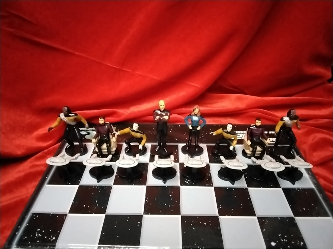 Star deals Trek The Next Generation Chess Set 1999 Complete Set