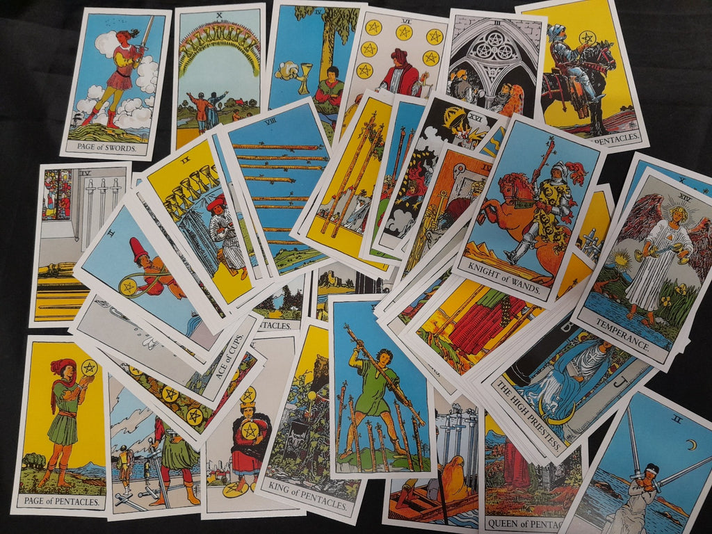 Tarot Pack Sherlock Holmes – Old Curiosity Bookshop