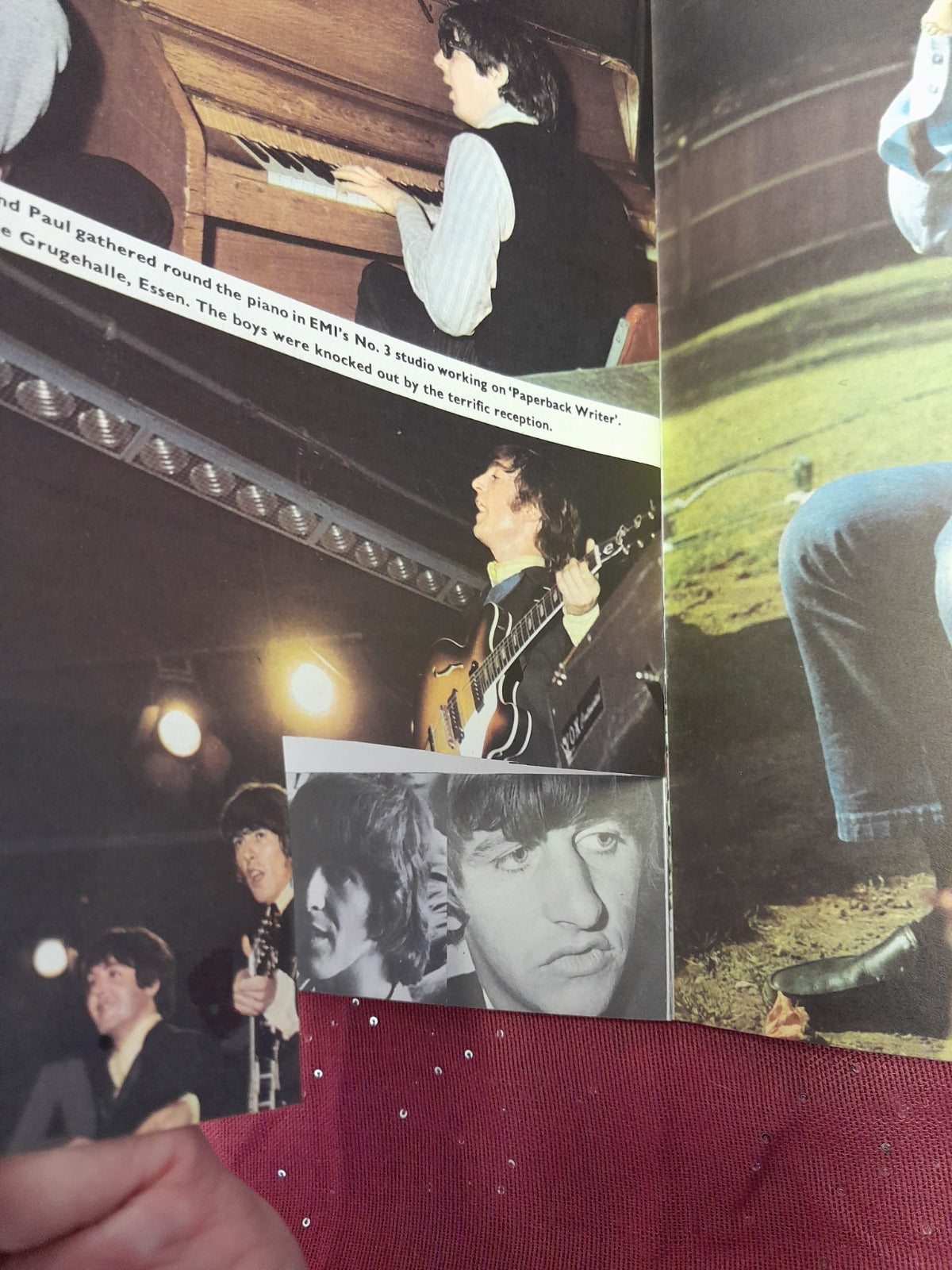 Beatles Memorabilia 1966 Christmas Extra