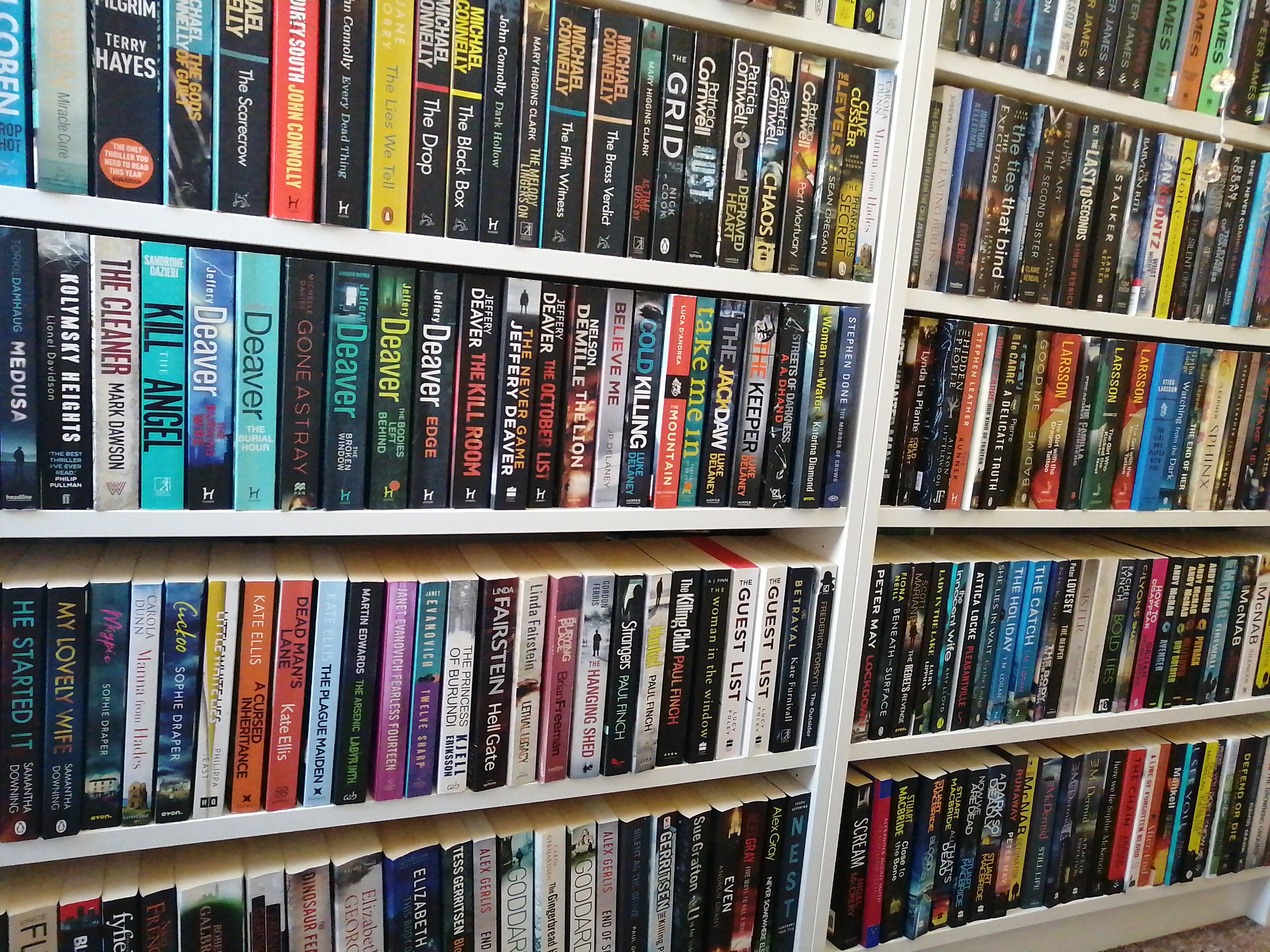 Crime Thriller x3 Books Subscription - Old Curiosity Bookshop