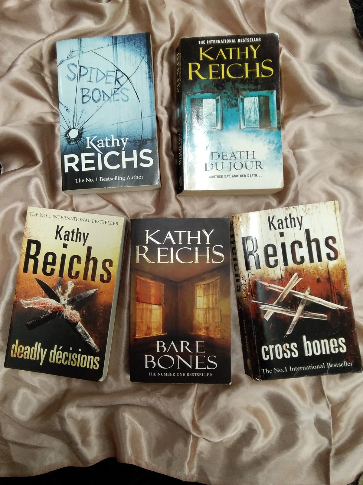Forensic Crime Thrillers Book Pack - Old Curiosity Bookshop