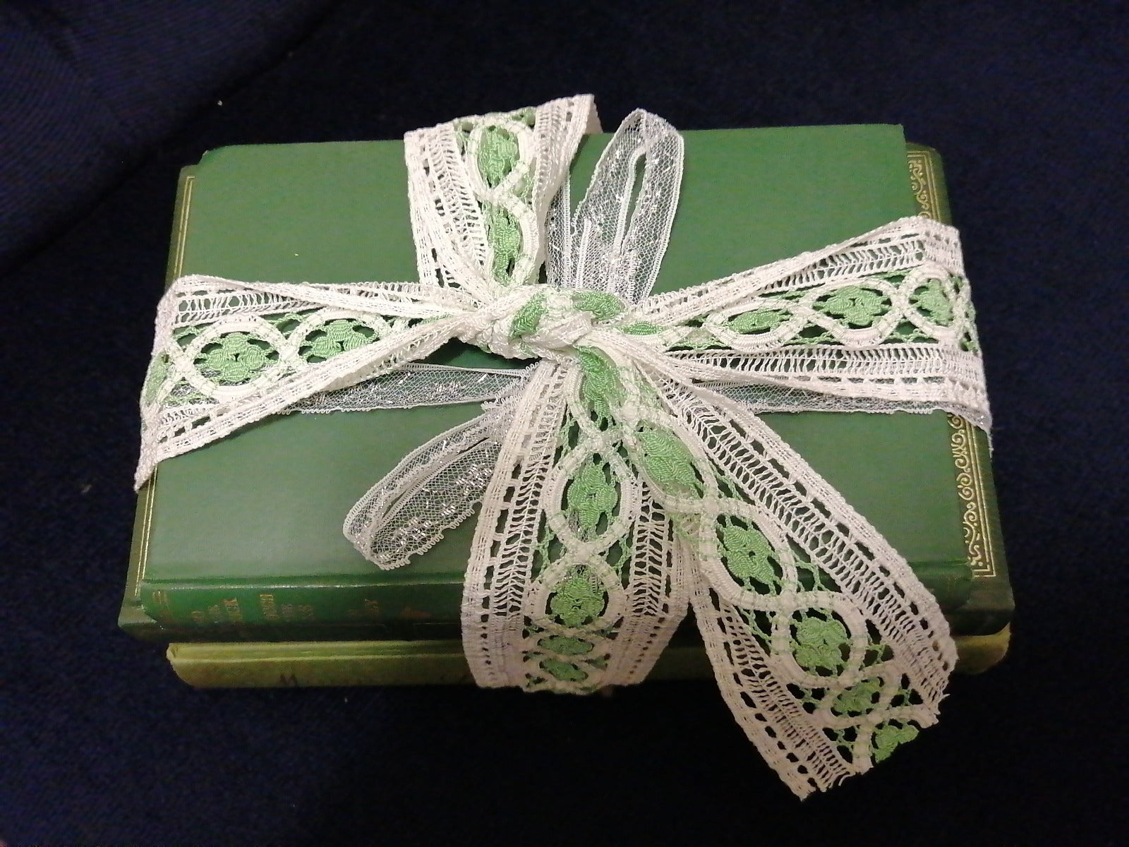 Vintage Books Tavle Decorations Green