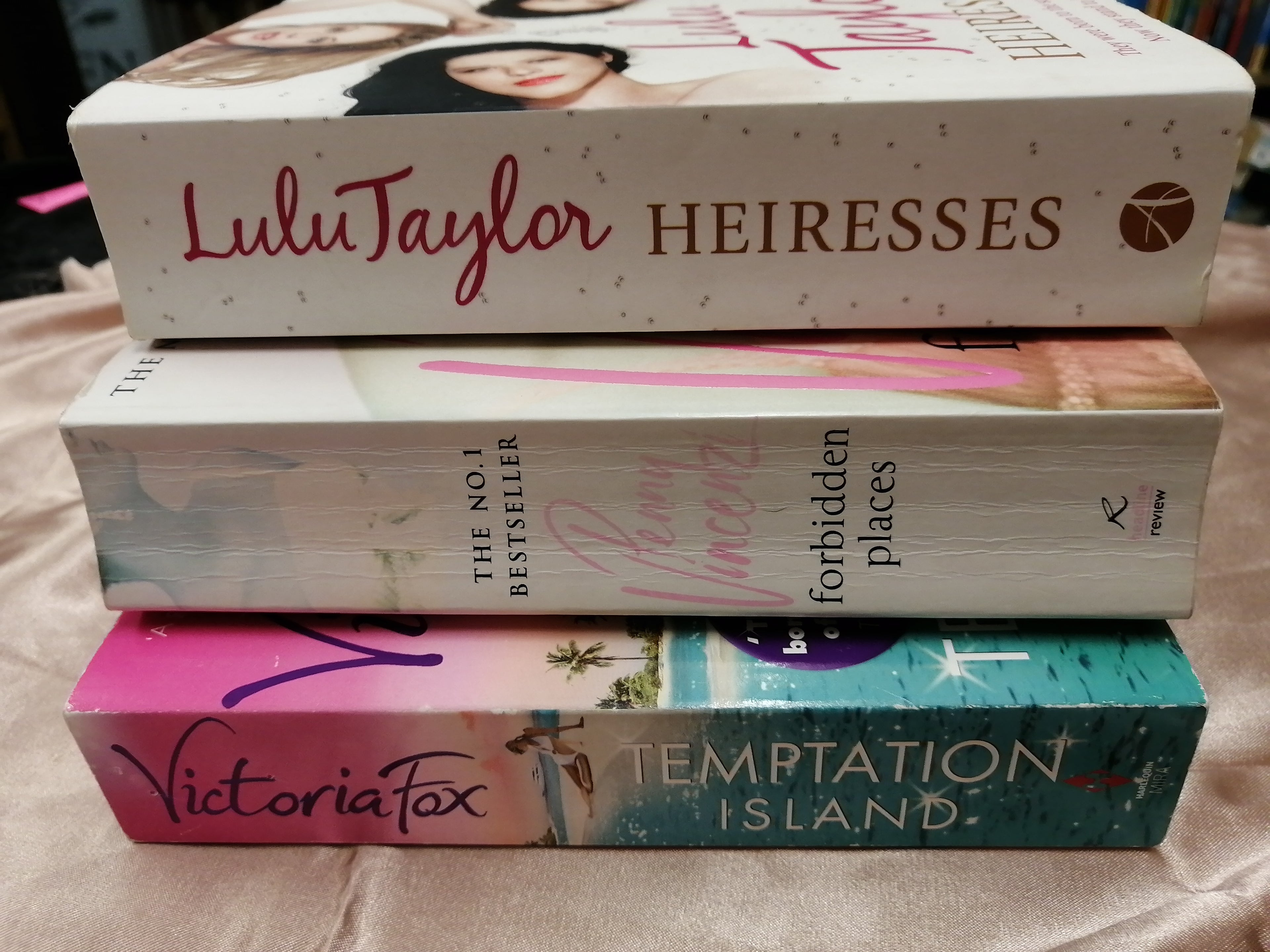 Romance Fashion and Passion Book Pack - Old Curiosity Bookshop