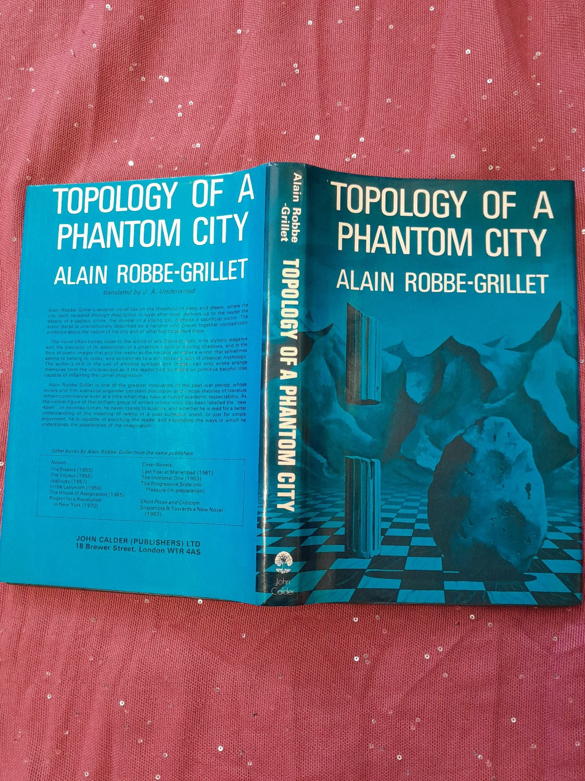 Topology of a Phantom City