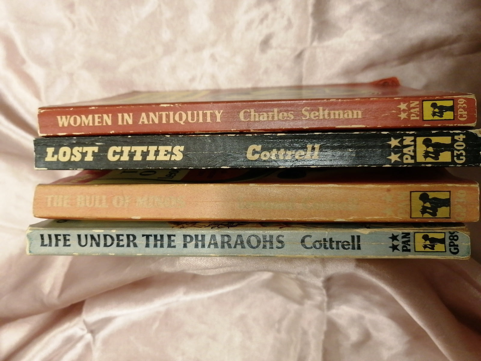 History Great Pan Book Pack - Old Curiosity Bookshop